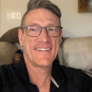 Meet your Posher, Bret